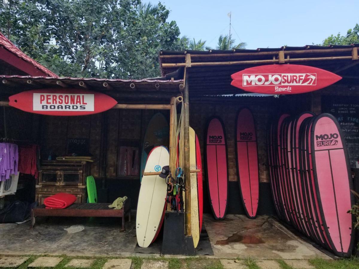 Mojosurf Camp Red Island Hotel Pasanggaran Exterior photo